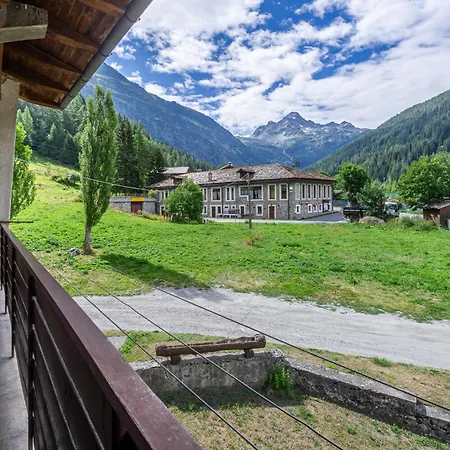 Casa Cristina - Relax E Sci A * ラ・トゥイール