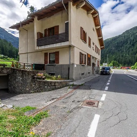 Casa Cristina - Relax E Sci A * La Thuile